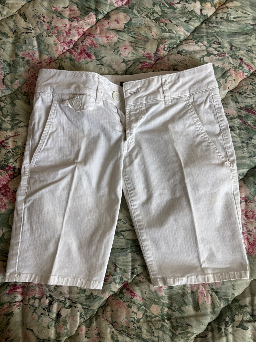 Women’s White Flat Front Bermuda Shorts